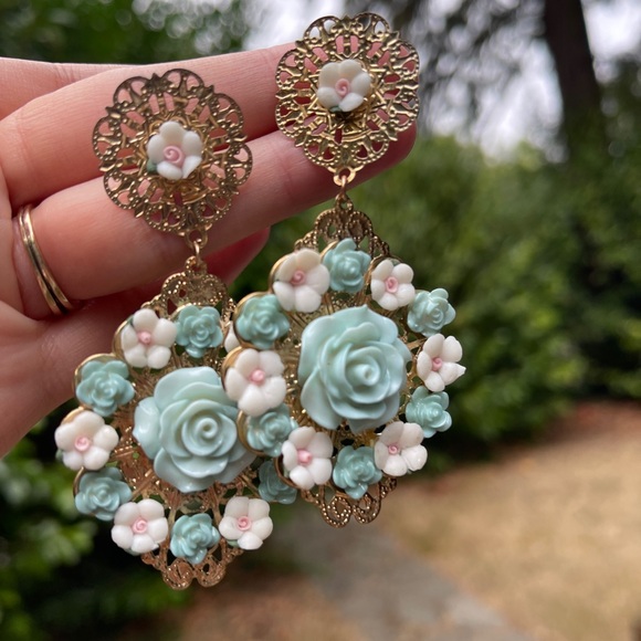 Gold Filigree Rose Earrings dangle drop flowers boho renaissance vintage large - Picture 5 of 10